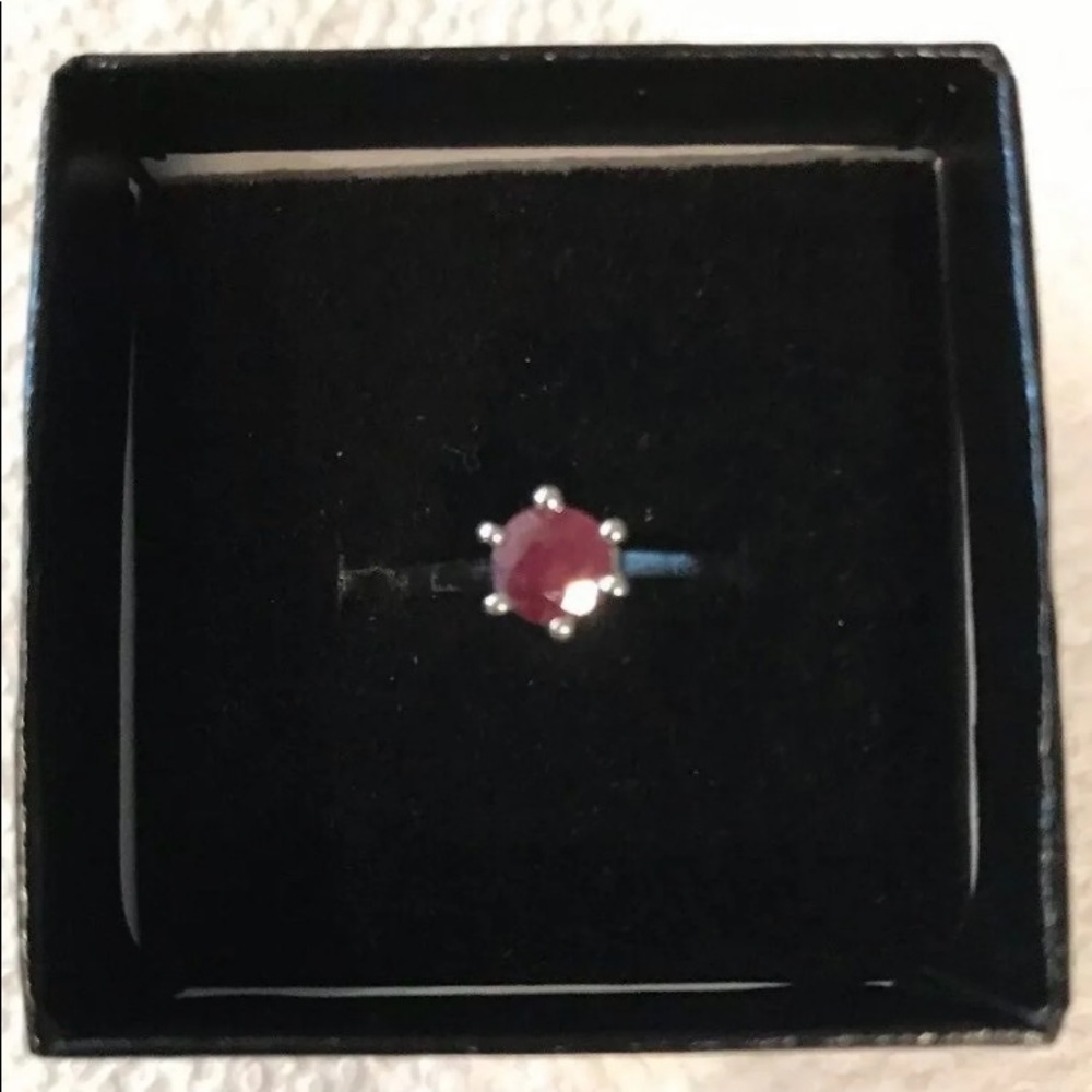 Valuable Ruby Red Ring- Appraised $1,410! - image 4
